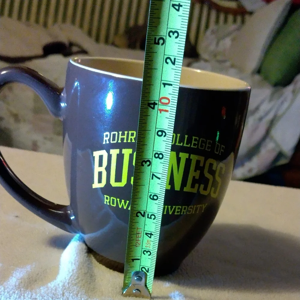 Large Rutgers U mug - Picture 6 of 8